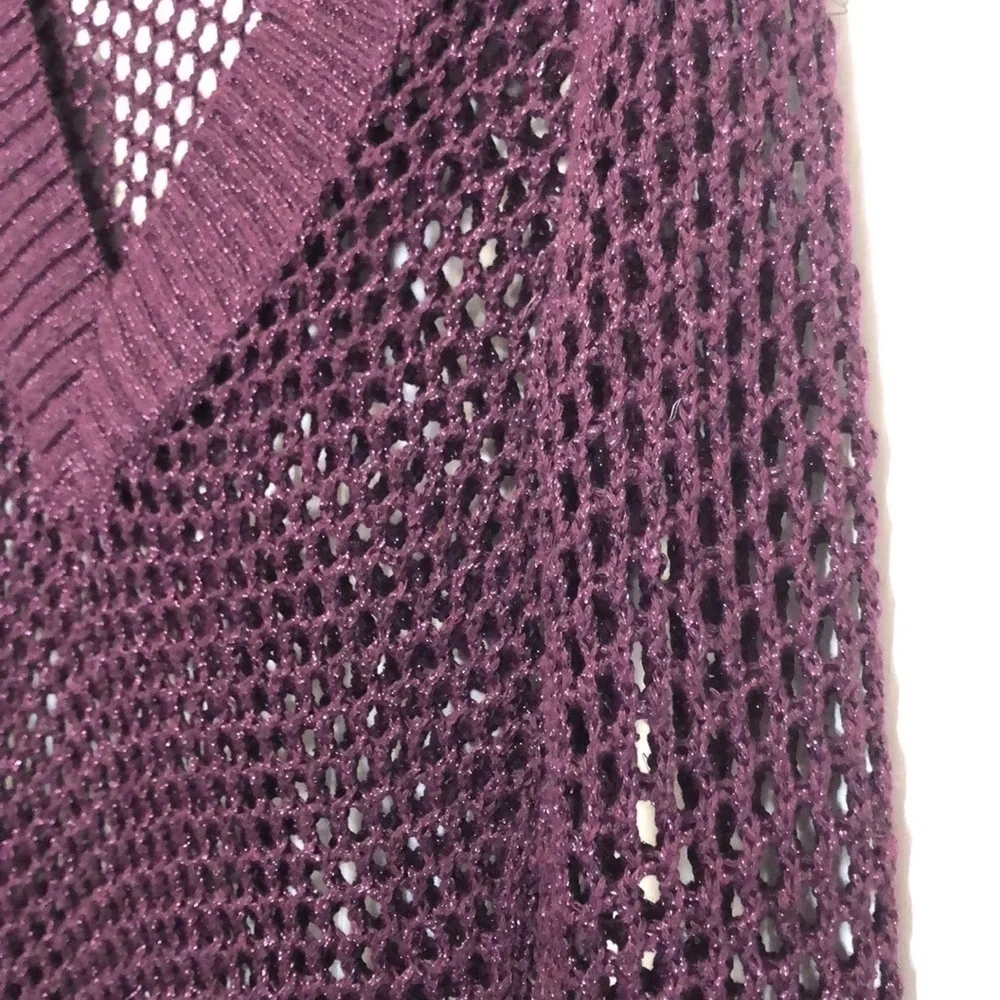 Express Women’s V-Neck Pullover Mesh Knit Sweater Size Medium